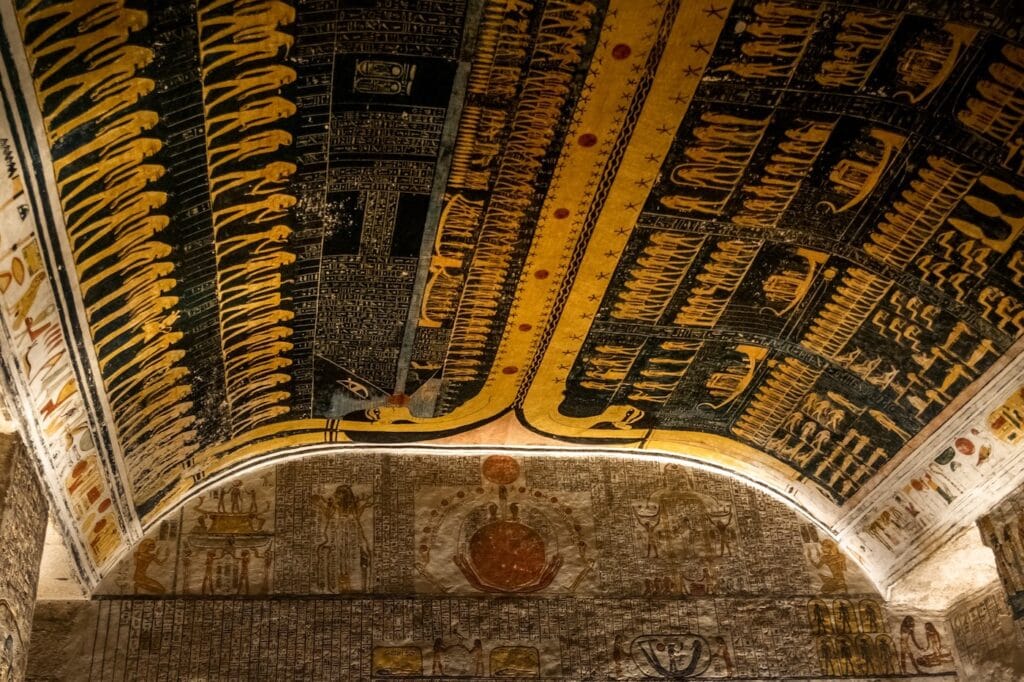 what to see in Luxor? Luxor Temple