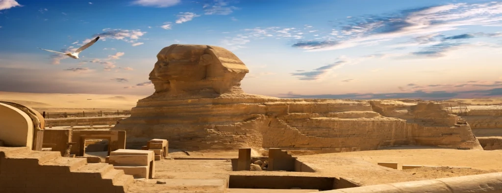 Wonders of Ancient Egypt: Sphinx and pyramid