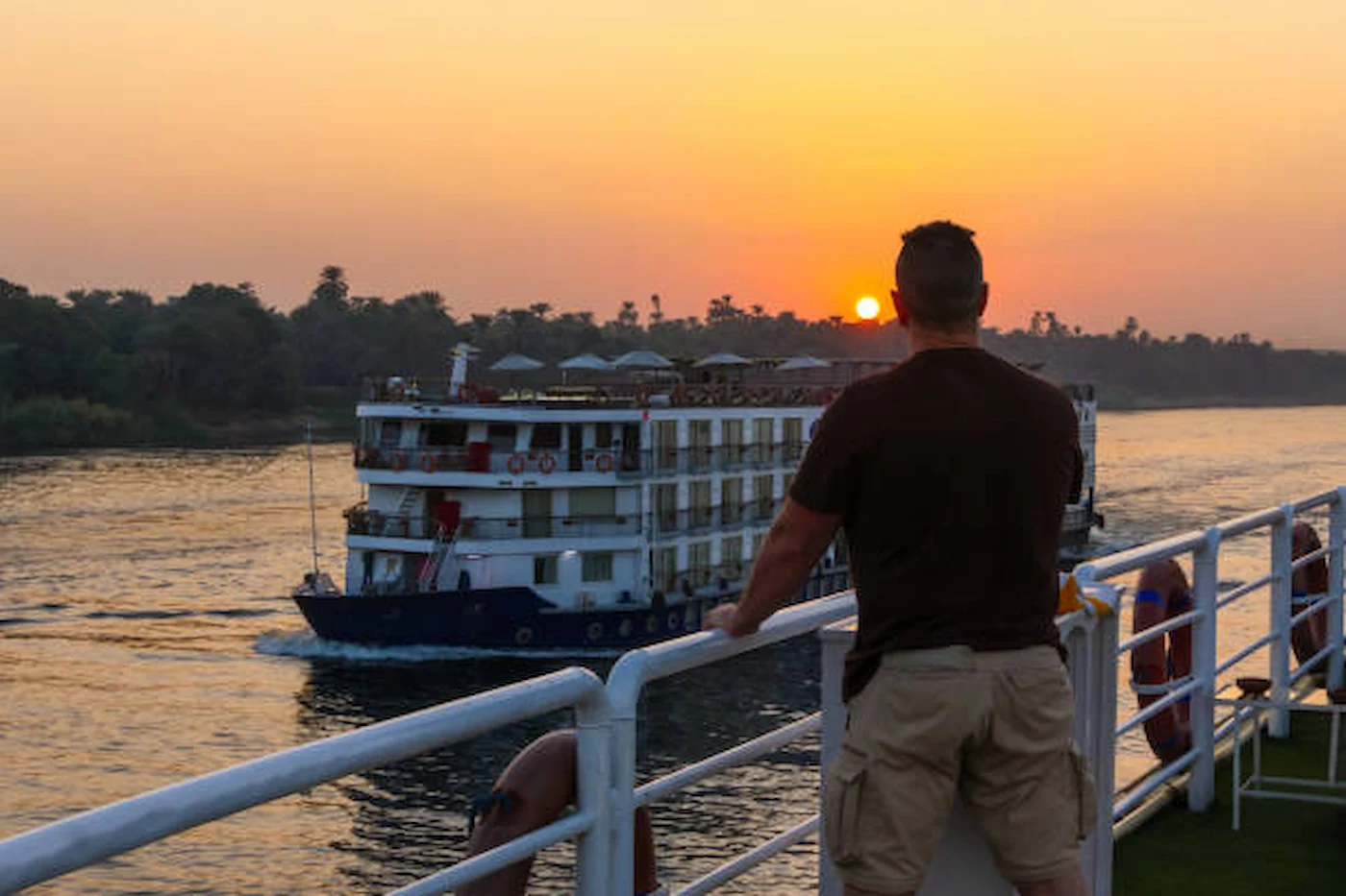 tour to egypt from london