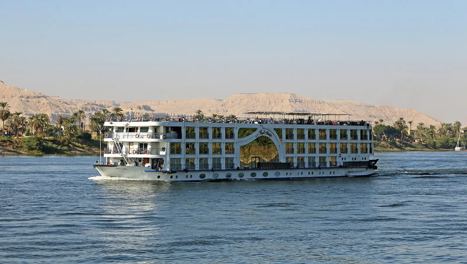 A five-star ship on the 3 night Nile cruise Aswan to Luxor