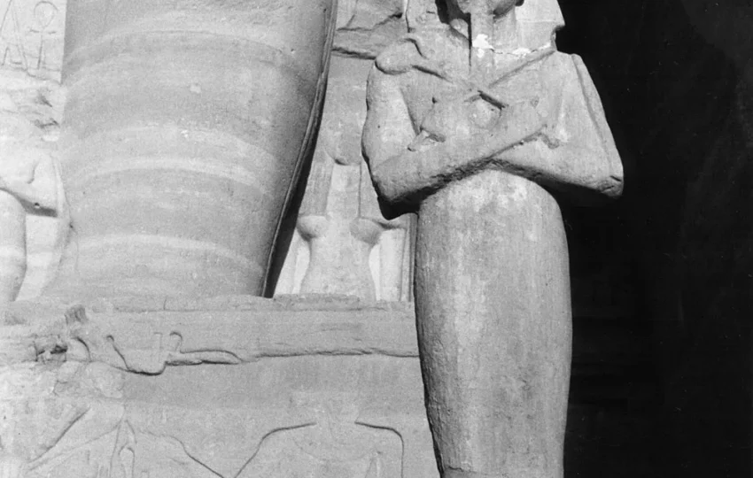 Close detail of one of the four seated colossi of Ramses II