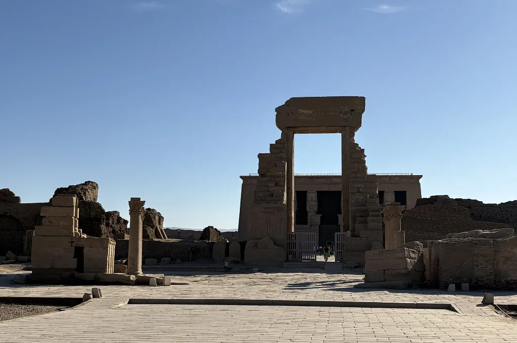 Voyages de Noël tout compris avec une excursion guidée au temple de Dendérah