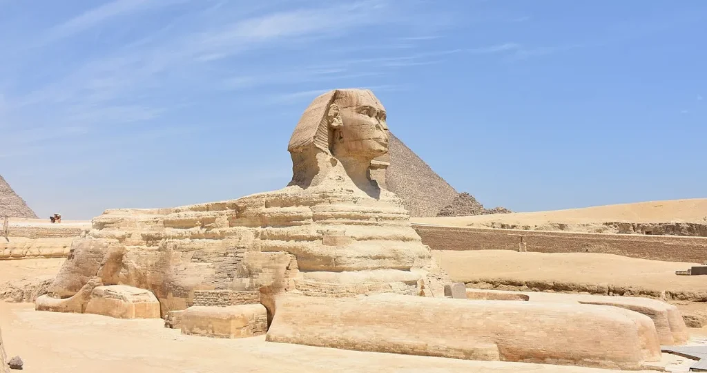 Best places to go during Christmas: the Great Sphinx and the pyramids at Giza in Egypt