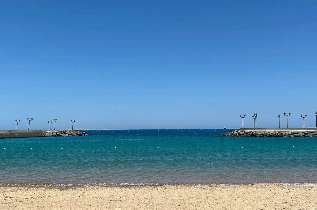 Hurghada beach with turquoise water in winter - Best Trips Between Christmas and New Years