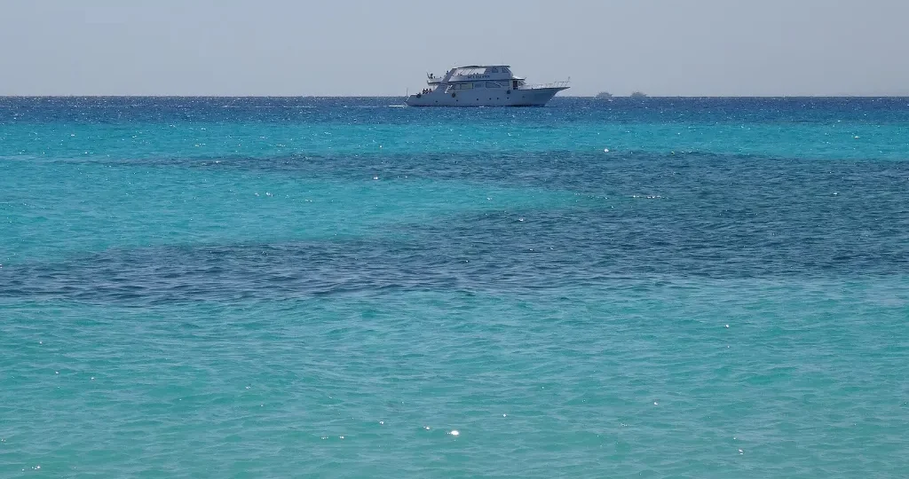 Turquoise Red Sea water near Hurghada between the holidays