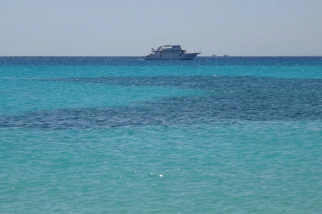 Turquoise Red Sea water near Hurghada between the holidays