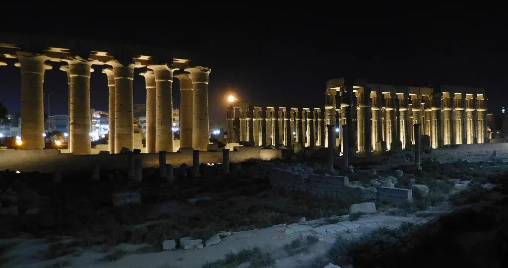 Christmas holidays last minute in Egypt: Luxor Temple lit up after dark in December