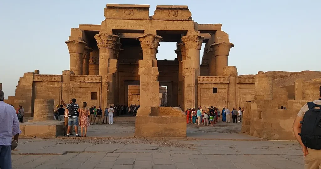 Christmas trips in Egypt: the Temple of Kom Ombo beside the River Nile
