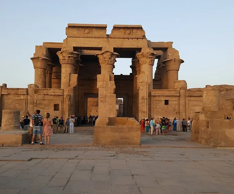 Christmas trips in Egypt: the Temple of Kom Ombo beside the River Nile