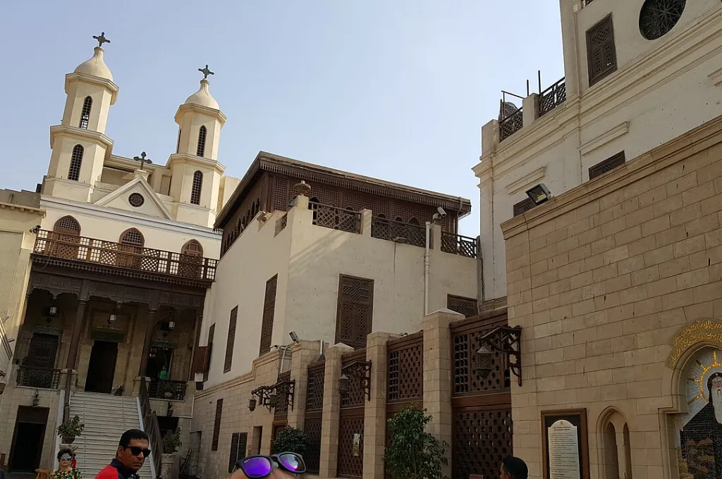 Église suspendue du Vieux Caire, une étape festive pour Noël au Caire